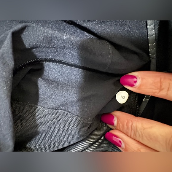 Black lululemon jacket - Picture 2 of 3